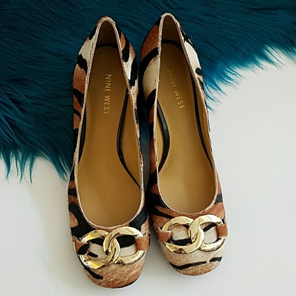Nine West Cow Leather Tiger Pumps Size 6 - Picture 2 of 7